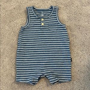 Gap 6-12 month boy romper
